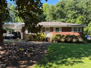 12 Circle Dr, Chapel Hill, NC 27516