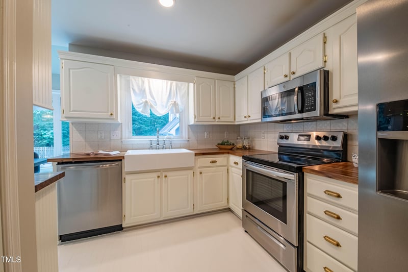 12 Cobble Glen Ct, Durham, NC 27713
