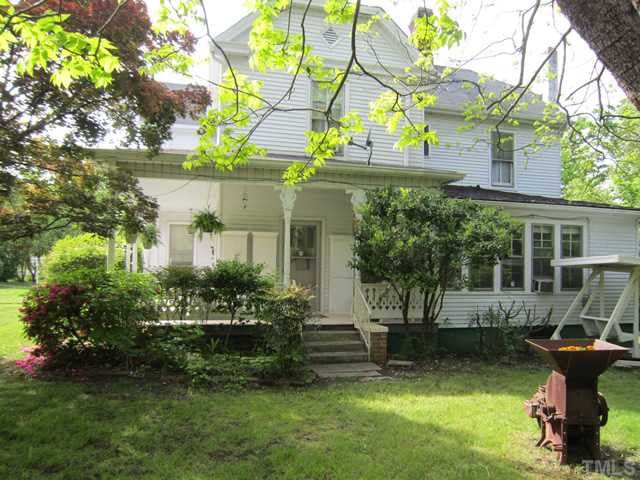 12 W College St, Franklinton, NC 27525