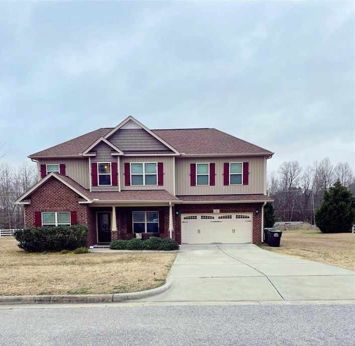 12 Community Cir, Angier, NC 27501