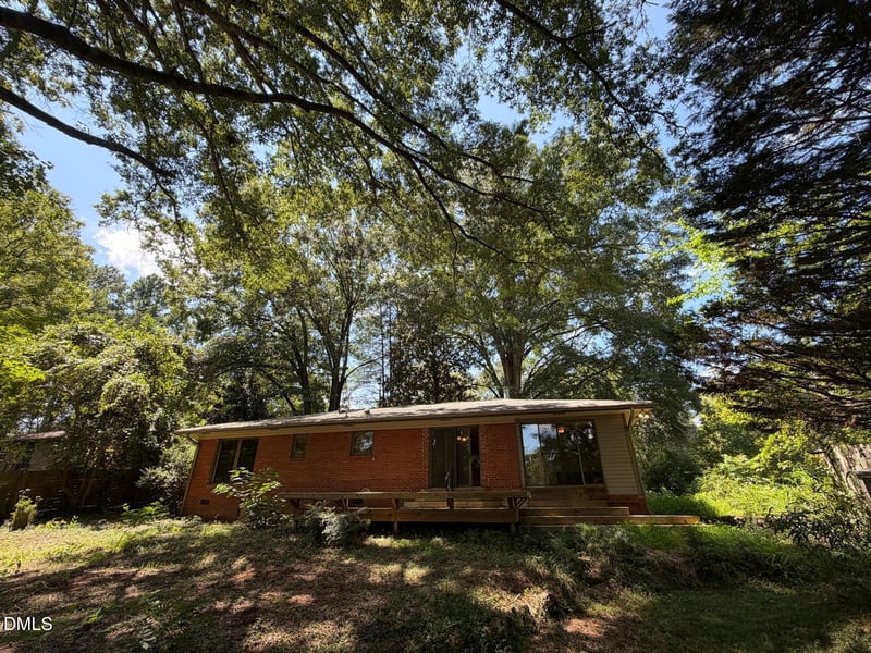 12 Ellen Pl, Chapel Hill, NC 27514