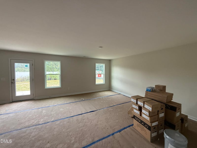 12 Emily Gardens Dr, Selma, NC 27576