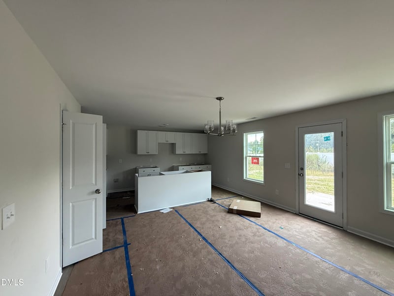 12 Emily Gardens Dr, Selma, NC 27576