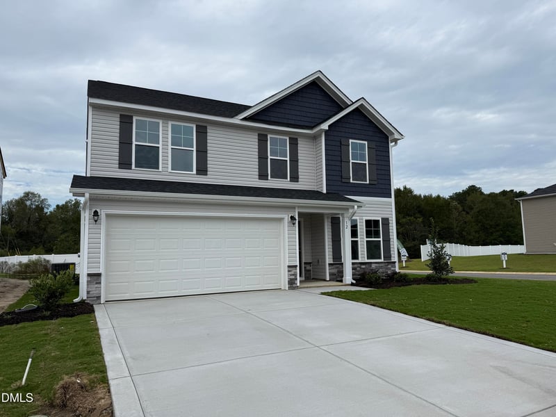12 Emily Gardens Dr, Selma, NC 27576