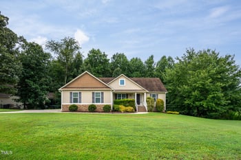 12 Hibernia Ct, Smithfield, NC 27577