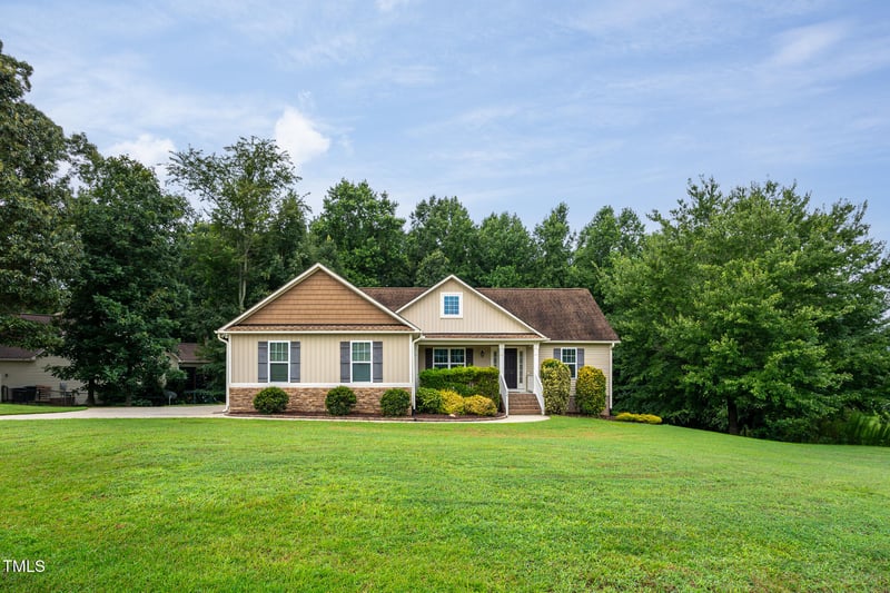 12 Hibernia Ct, Smithfield, NC 27577