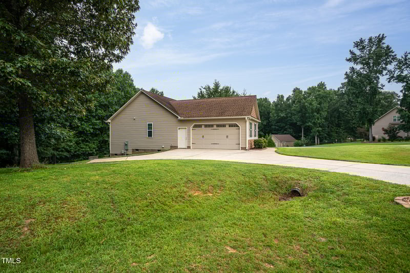 12 Hibernia Ct, Smithfield, NC 27577