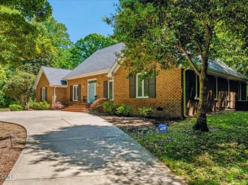 12 Lanier Dr, Chapel Hill, NC 27517