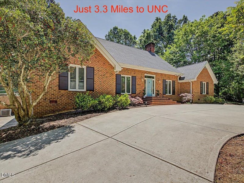 12 Lanier Dr, Chapel Hill, NC 27517