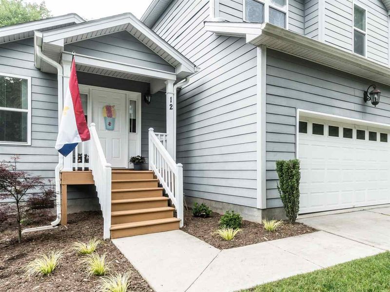 12 Lansgate Ct, Durham, NC 27713