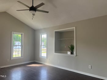 12 Linsey Ct, Lillington, NC 27546