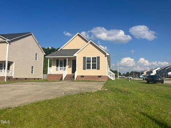 12 Linsey Ct, Lillington, NC 27546