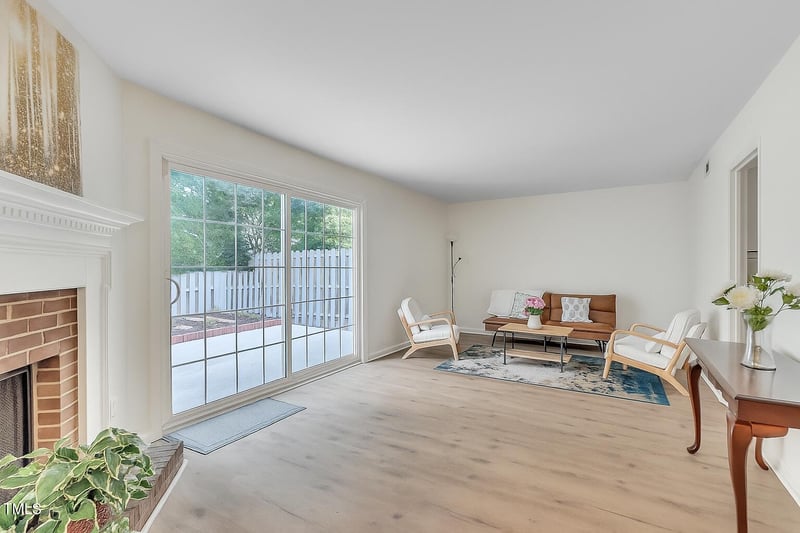 12 Patriot Cir, Durham, NC 27704