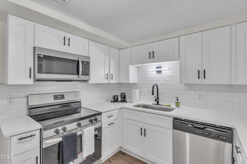 12 Patriot Cir, Durham, NC 27704