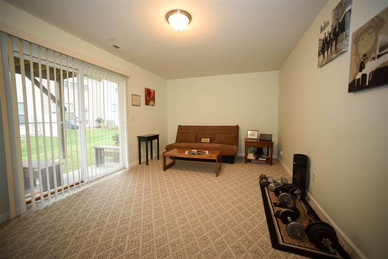 12 Prairie View Ct, Durham, NC 27703