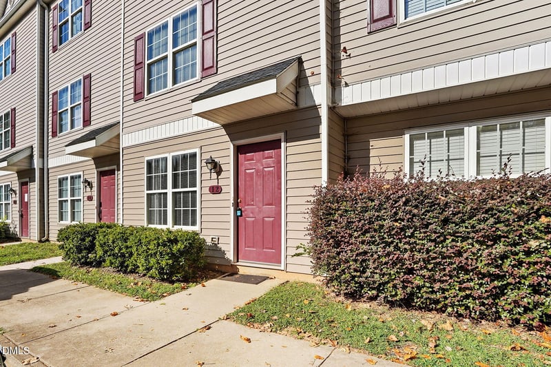 12 Red Ln, Raleigh, NC 27606