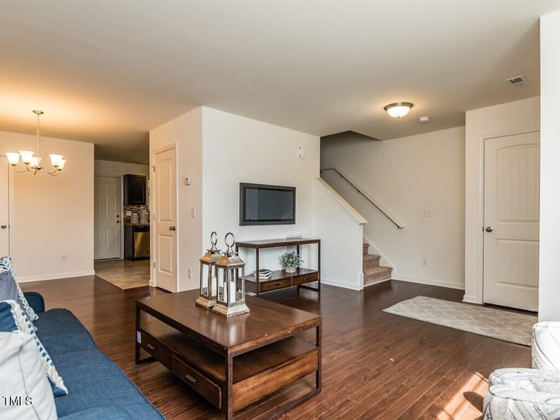 12 Rochambeau Ct, Durham, NC 27704