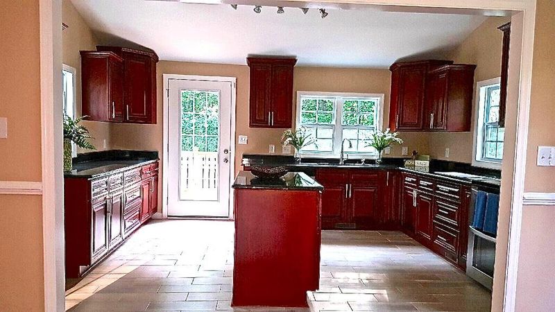12 Rocky Branch Rd, Clayton, NC 27520