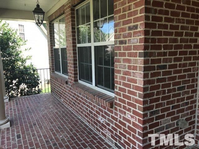 12 Sandhill Ln, Durham, NC 27713