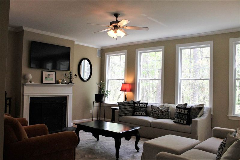 12 Silverbush Ct, Durham, NC 27707