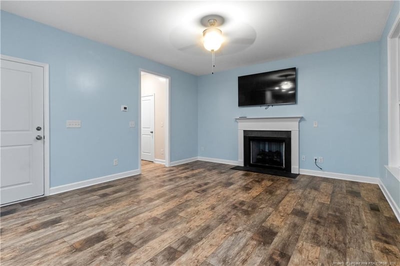 12 Stonecliff Ln, Sanford, NC 27332