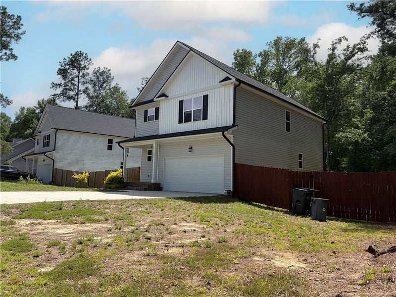 12 Stonecliff Ln, Sanford, NC 27332