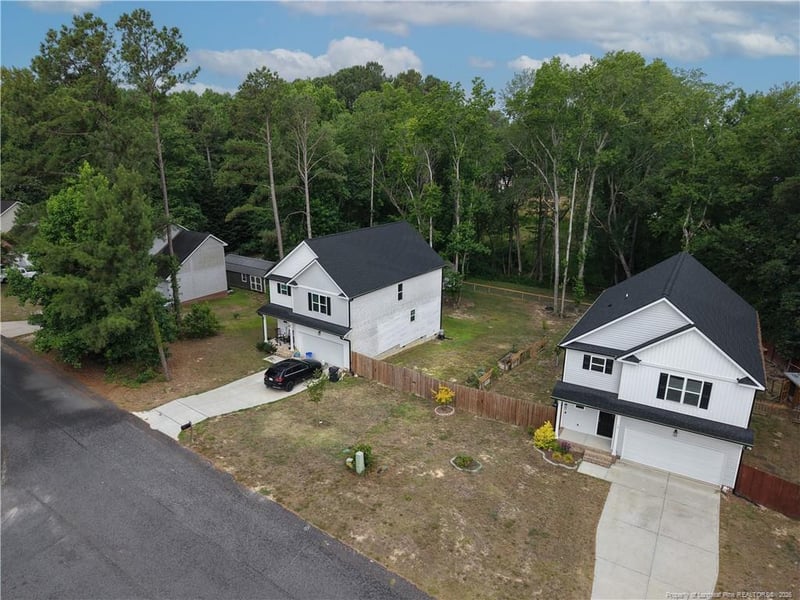 12 Stonecliff Ln, Sanford, NC 27332