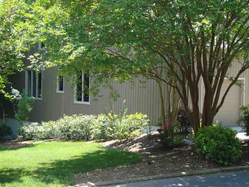 12 Weybridge Pl, Chapel Hill, NC 27517