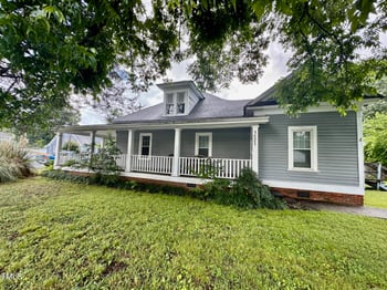 120 Anthony St, Burlington, NC 27217