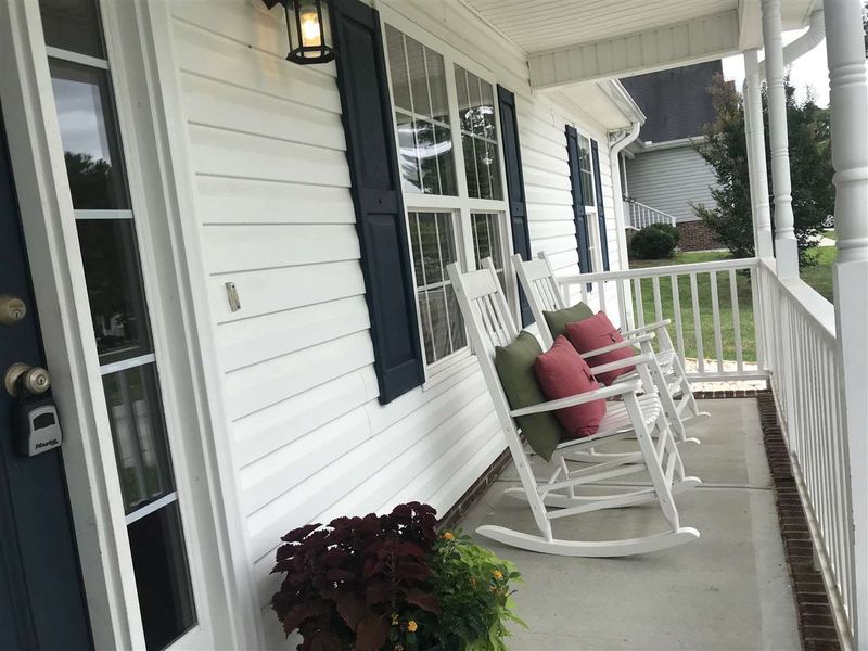 120 Atherton Dr, Youngsville, NC 27596