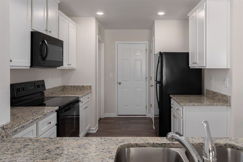 120 Atlas Dr, Youngsville, NC 27596