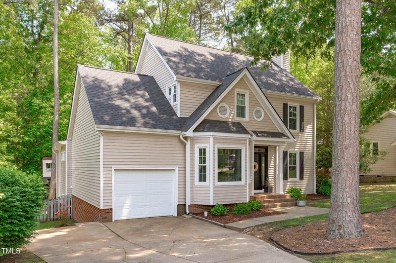 120 Avent Pines Ln, Holly Springs, NC 27540