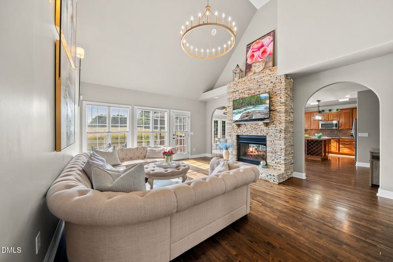 120 Barn Hill Ln, Wake Forest, NC 27587