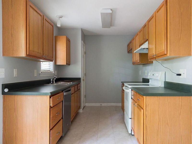 120 Beaver Ridge Dr, Youngsville, NC 27596