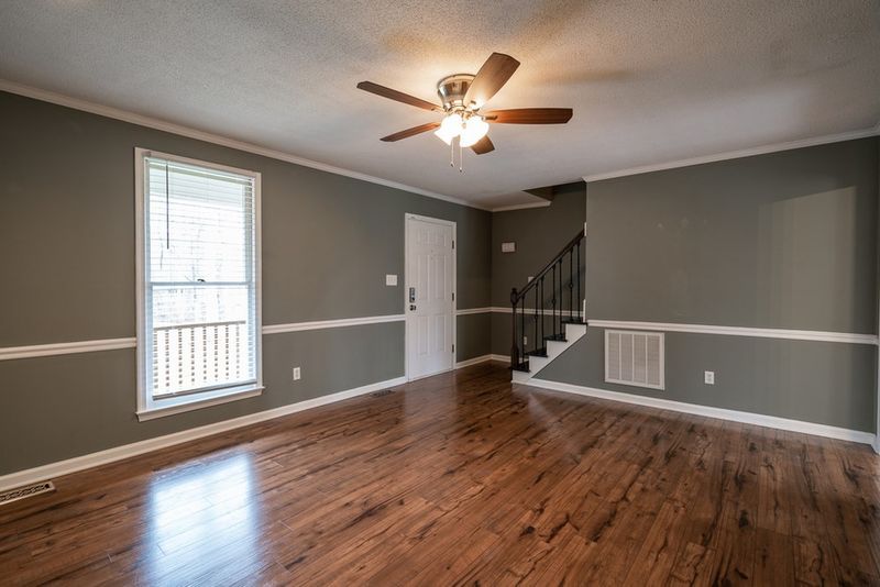 120 Bramble Ct, Youngsville, NC 27596