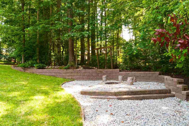 120 Broken Lance Dr, Youngsville, NC 27596