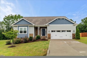 120 Bushel Basket Dr, Benson, NC 27504