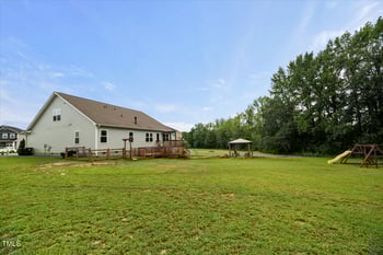 120 Bushel Basket Dr, Benson, NC 27504