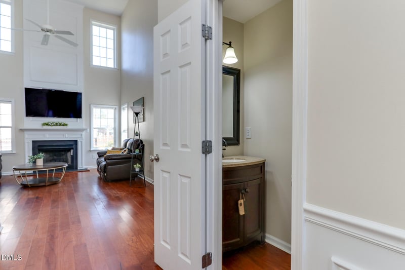 120 Carolina Town Ln, Holly Springs, NC 27540