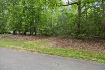 120 Chanute Cir, Louisburg, NC 27549