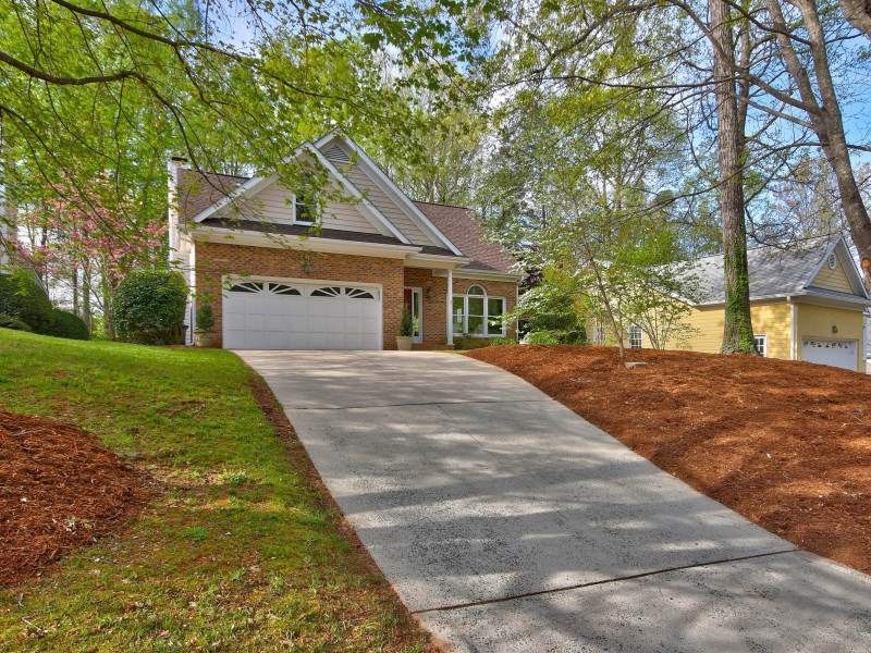 120 Chimney Rise Dr, Cary, NC 27511
