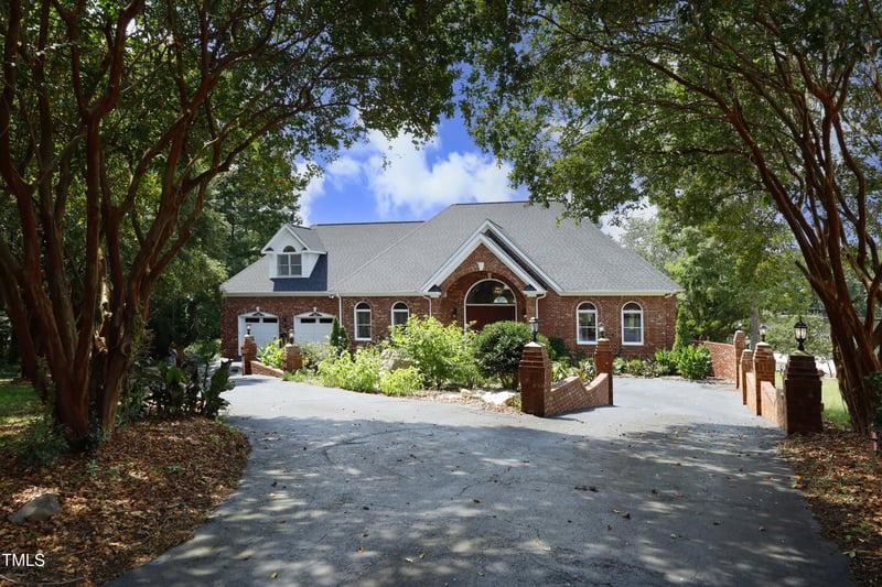 120 Chuckwagon , Louisburg, NC 27549