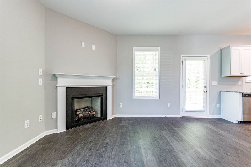 120 Davinci Dr, Zebulon, NC 27597