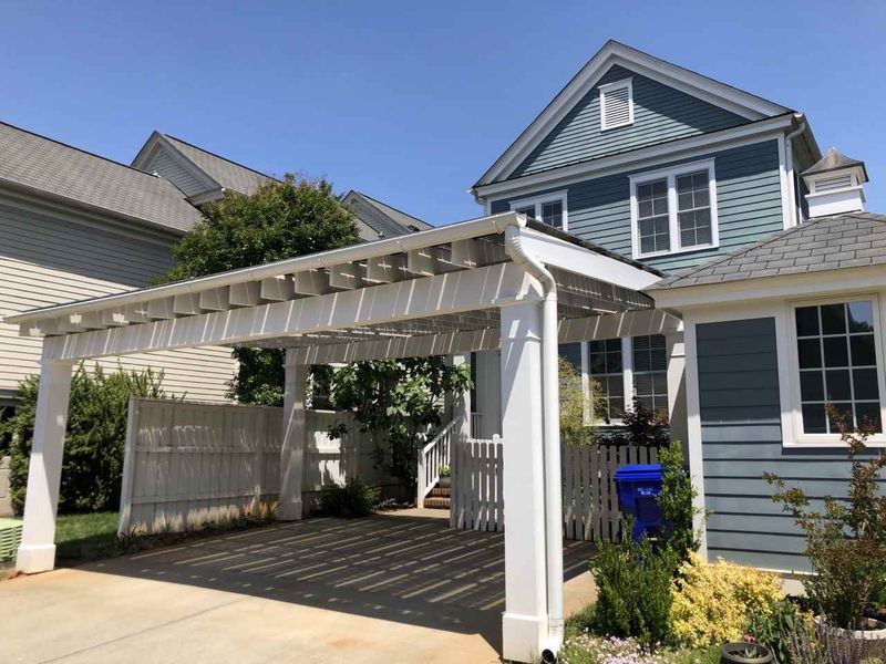 120 Della St, Chapel Hill, NC 27516