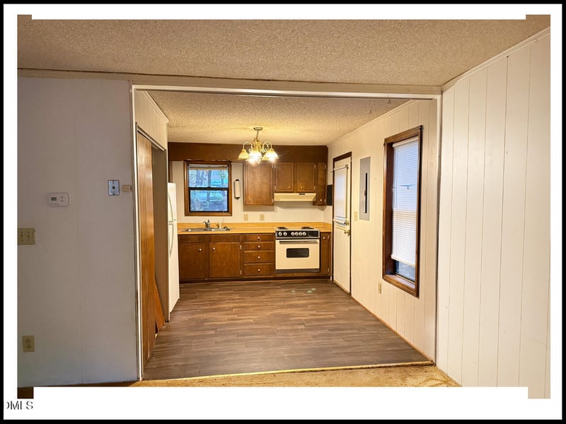 120 Forsyth Dr, Chapel Hill, NC 27517