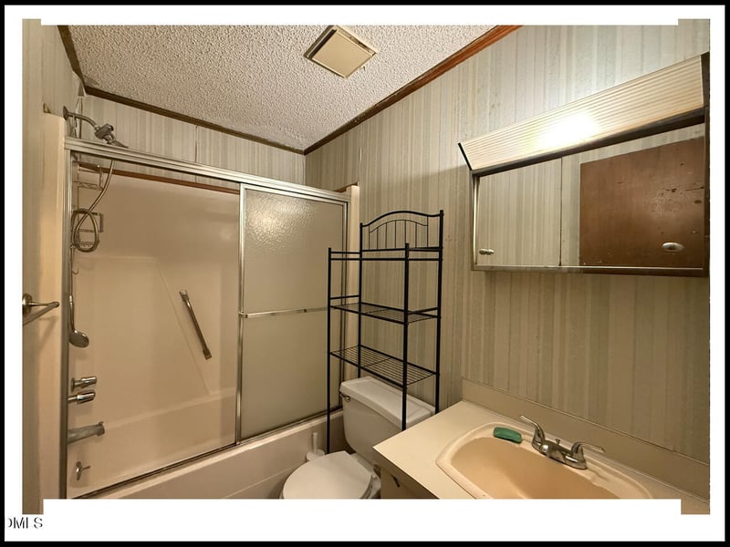 120 Forsyth Dr, Chapel Hill, NC 27517