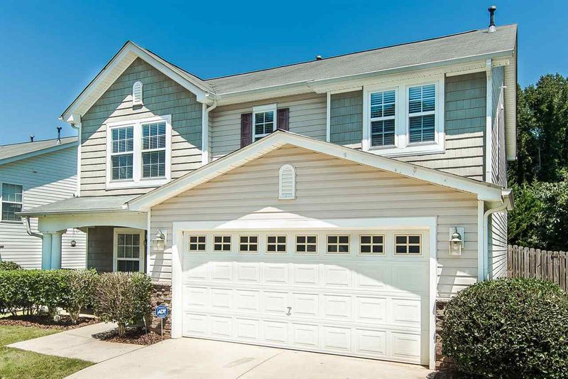 120 Georgetowne Dr, Clayton, NC 27520
