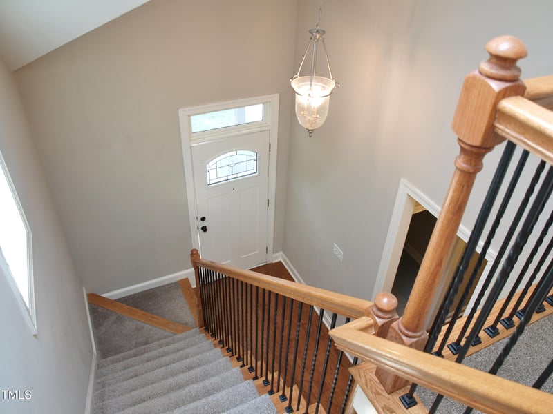 120 Glen Oaks Dr, Youngsville, NC 27596