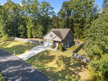 120 Glen Oaks Dr, Youngsville, NC 27596