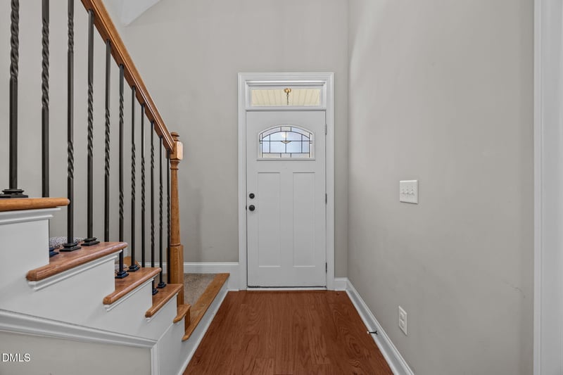 120 Glen Oaks Dr, Youngsville, NC 27596